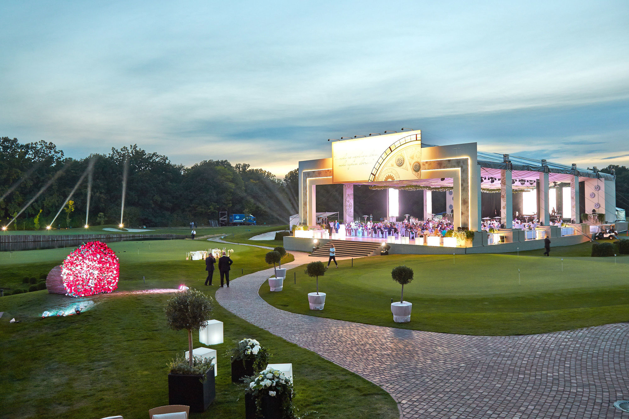 Superior Golf And Spa Resort ハルキウ エクステリア 写真