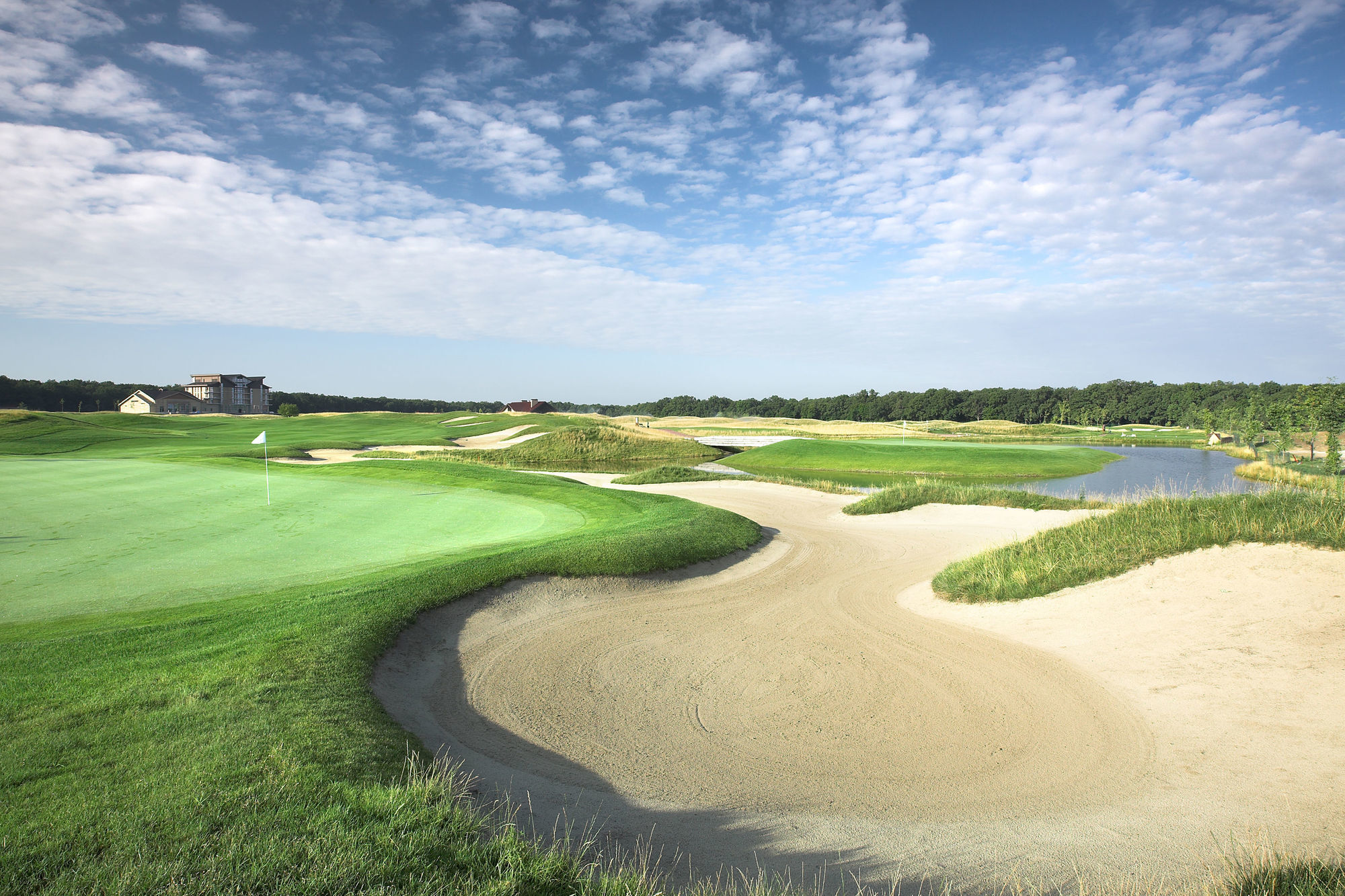 Superior Golf And Spa Resort ハルキウ エクステリア 写真
