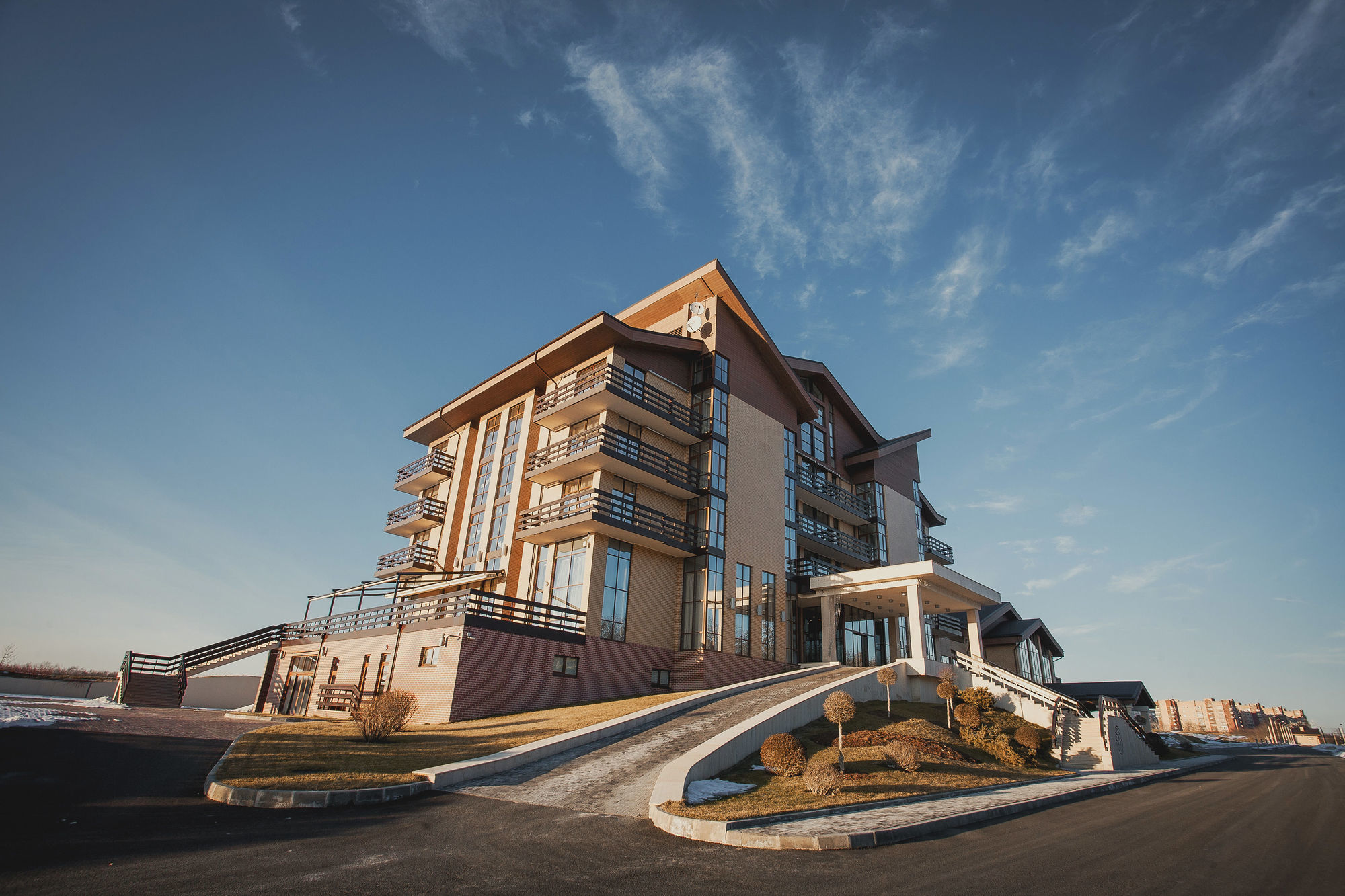 Superior Golf And Spa Resort ハルキウ エクステリア 写真