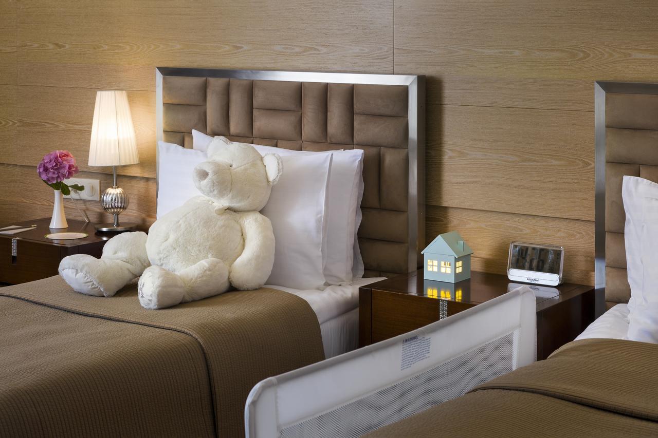 Superior Golf And Spa Resort ハルキウ エクステリア 写真