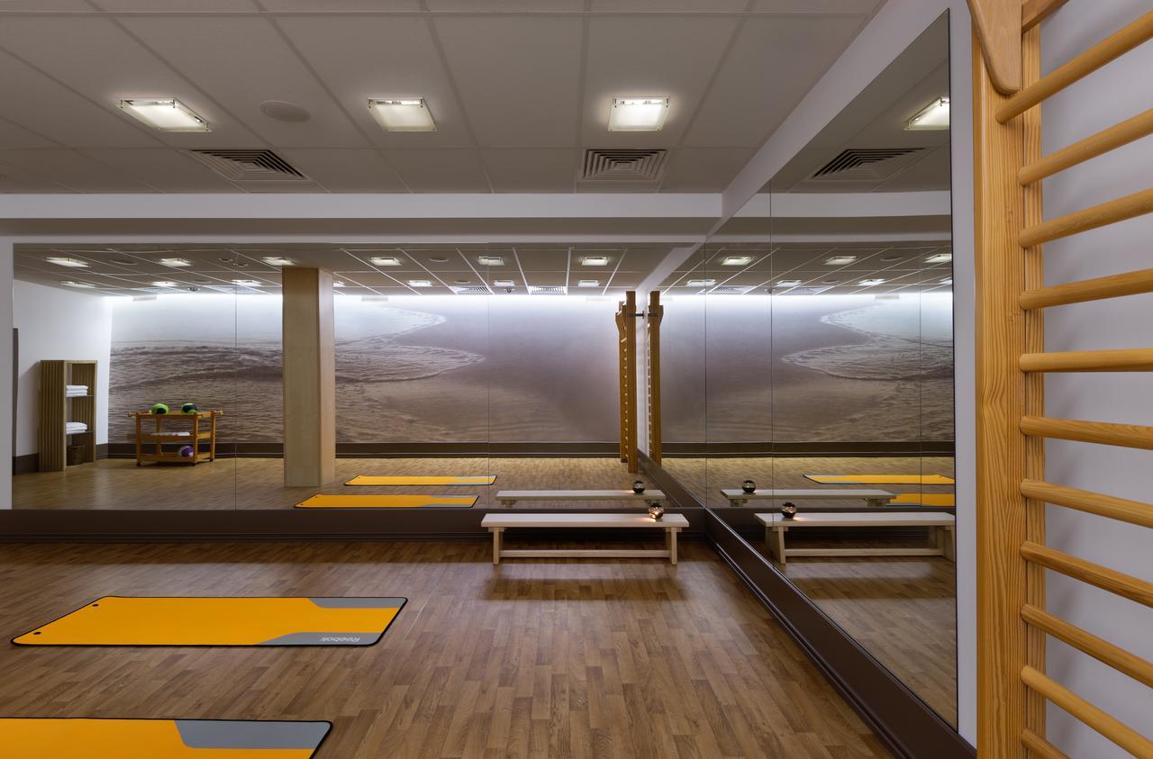 Superior Golf And Spa Resort ハルキウ エクステリア 写真