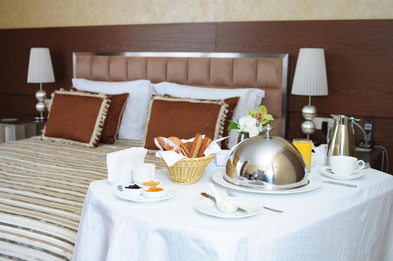 Superior Golf And Spa Resort ハルキウ 部屋 写真
